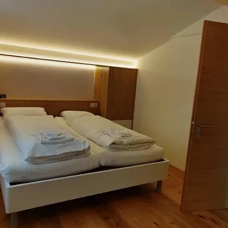 Diana 9 לויקרבאד