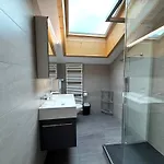 Diana 9 لوكباد